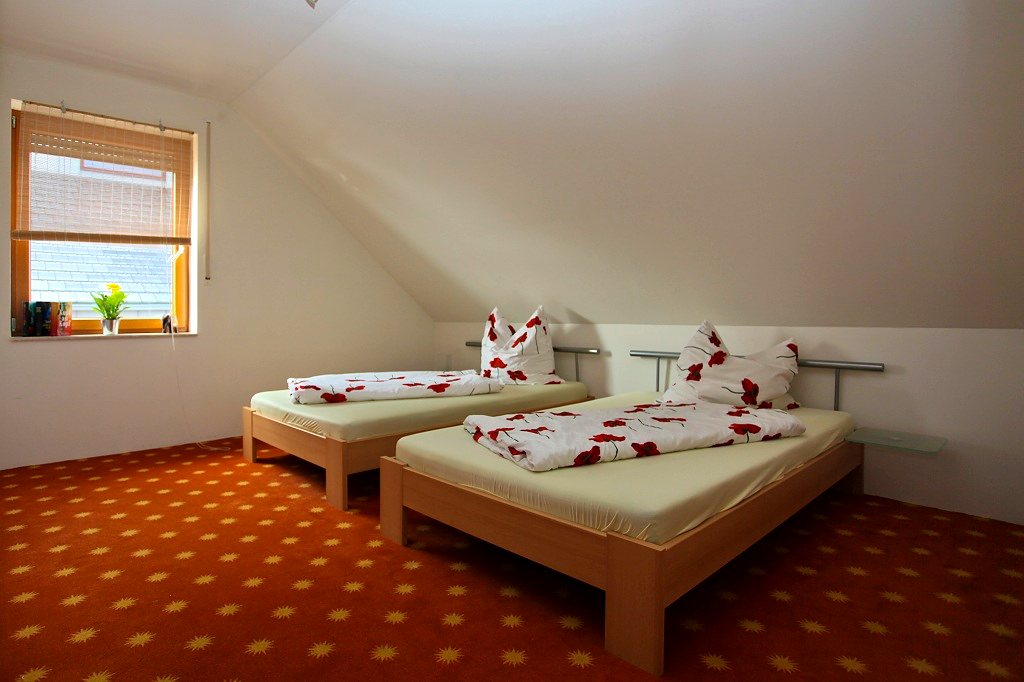 Doppelzimmer mit zwei Einzelbetten in der Ferienwohnung Hamminkeln